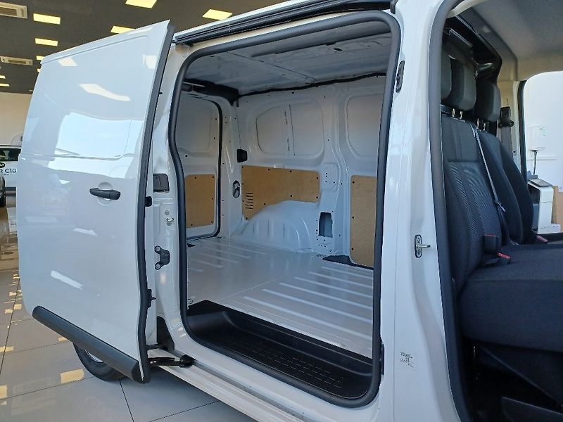 Opel Vivaro (2026) Van L1 (M) 2,2 CDTI 150k MT6 - fotka 11 z 27