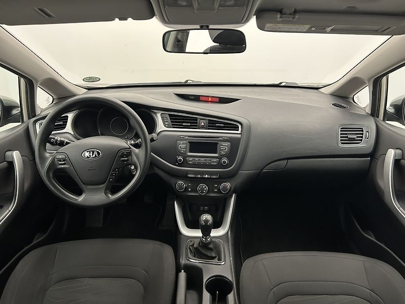 Kia Ceed 1.4 CVVT Comfort Plus - fotka 5 z 22