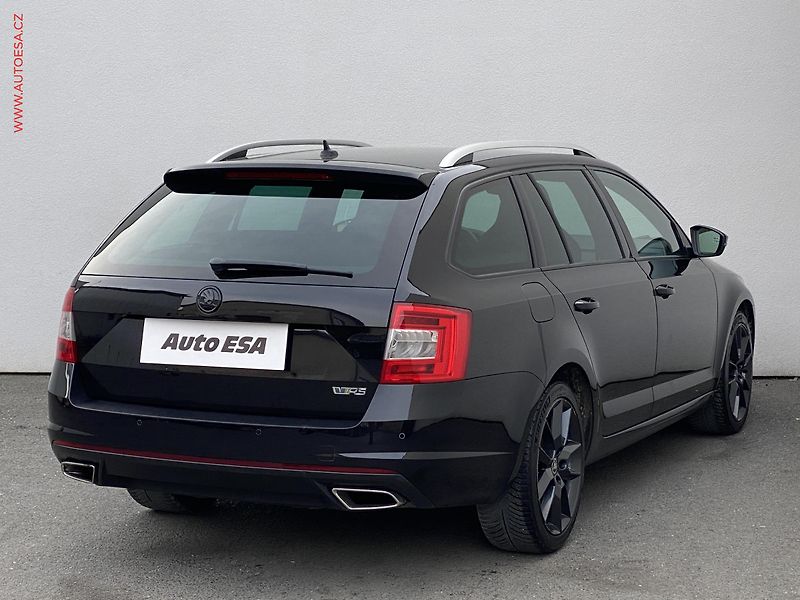 Škoda Octavia (2013) 2.0 TDi, RS - fotka 4 z 19