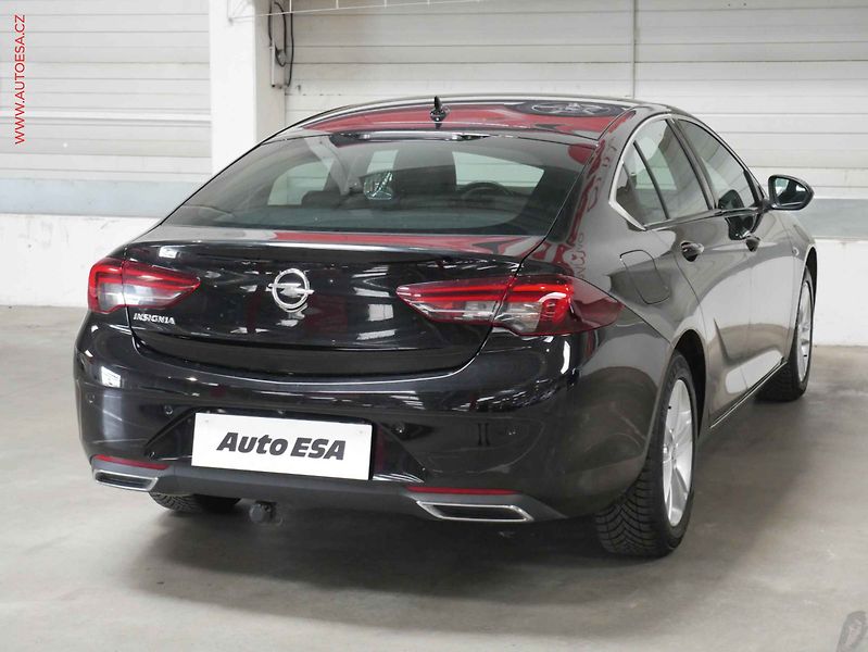 Opel Insignia (2021) 2.0CDTi, AT, výhřev sed - fotka 6 z 21