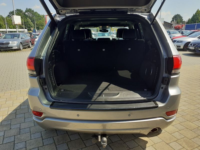 Jeep Grand Cherokee (2017) 3.6  V6  4x4 - fotka 22 z 35
