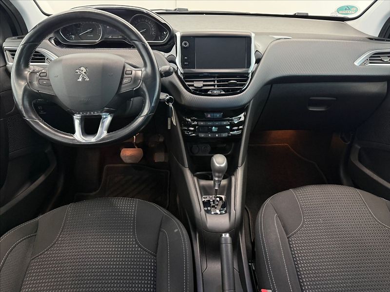Peugeot 208 1,2 i AT servisní kniha - fotka 7 z 16