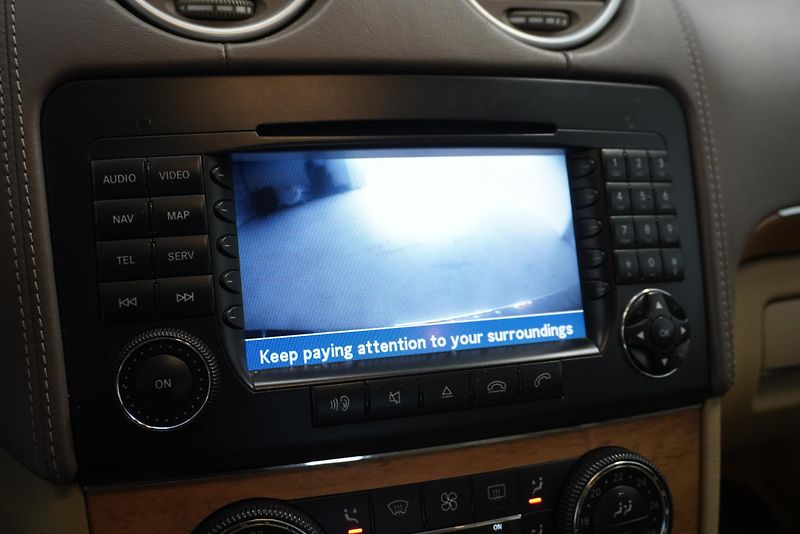 Mercedes-Benz GL (2006) 5,5I V8 4MATIC AUTOMAT 7 MÍST - fotka 20 z 36