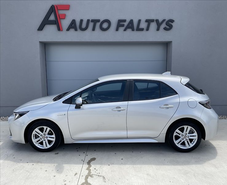 Toyota Corolla 1,8 Hybrid e-CVT Confort ČR.1. - fotka 6 z 29