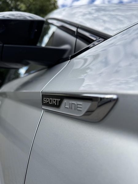 Škoda Karoq 2.0TDi SportLine MAX Výbava - fotka 34 z 35