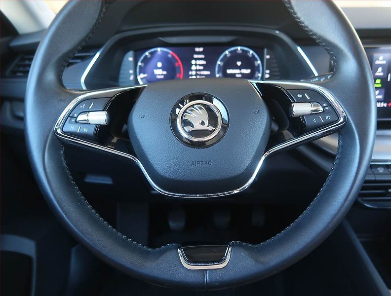 Škoda Octavia (2022) Ambition 2.0 TDI, digi klima - fotka 15 z 18