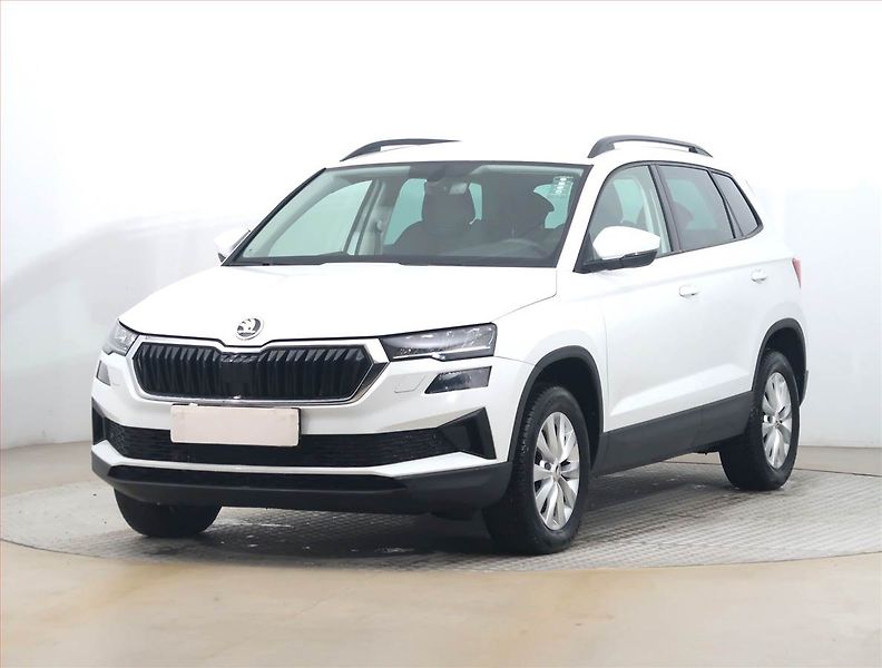 Škoda Karoq (2024) Fresh 1.5 TSI - fotka 2 z 21