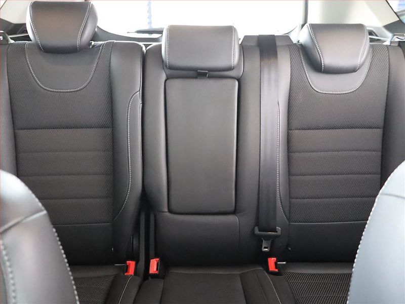 Ford Kuga (2015) 2.0 TDCi, 4X4, Automat - fotka 10 z 22