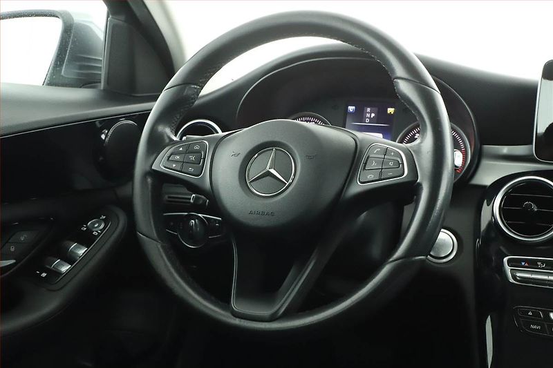 Mercedes-Benz Třídy C (2017) C 220 d, Automat, Tempomat - fotka 8 z 20
