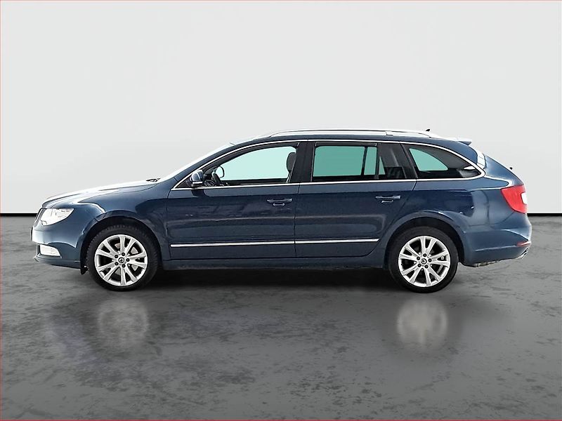 Škoda Superb (2013) 2.0 TDI, 4X4, Xenony - fotka 3 z 21