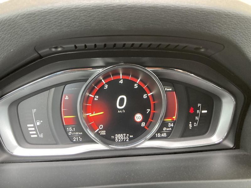 Volvo V60 T6 AWD POLESTAR  - fotka 23 z 38