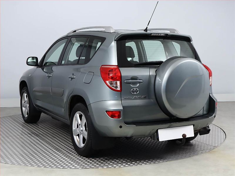 Toyota RAV4 (2007) 2.0 VVT-i, 4X4, Tempomat - fotka 4 z 15