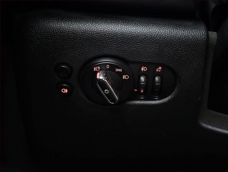 Mini Ostatní (2022) Cooper SE 32 kWh, SoH 100% - fotka 15 z 20