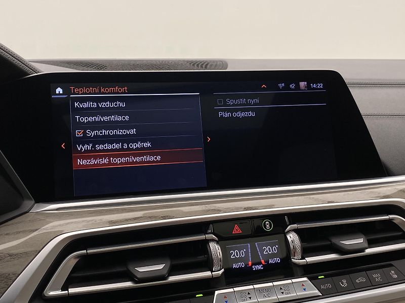 BMW X7 xDRIVE 30d M-PAKET CZ 6míst - fotka 80 z 88