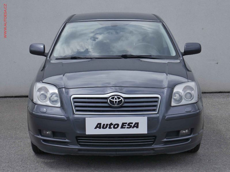 Toyota Avensis (2005) 2.2 D4D, ČR, AC, temp - fotka 2 z 19
