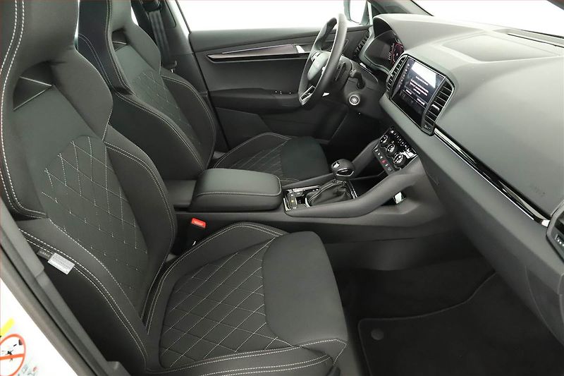 Škoda Karoq (2025) 1.5 TSI, SPORTLINE, SENZORY - fotka 7 z 18