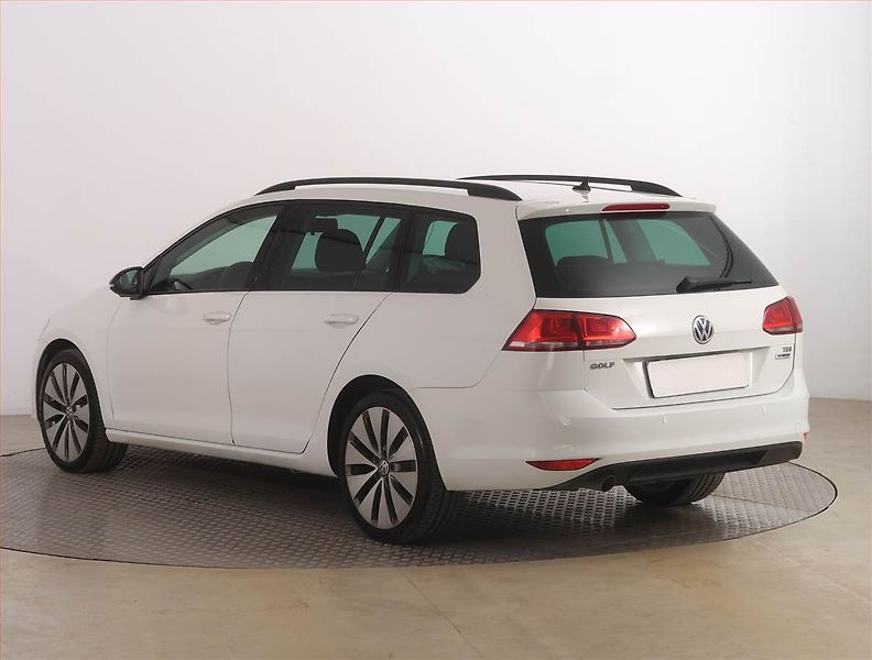 Volkswagen Golf (2015) 1.6 TDI, Tempomat - fotka 4 z 16