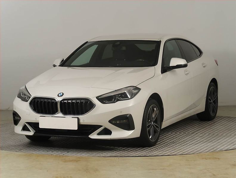 BMW Řada 2 (2020) M Paket 218i Gran Coupé - fotka 2 z 24