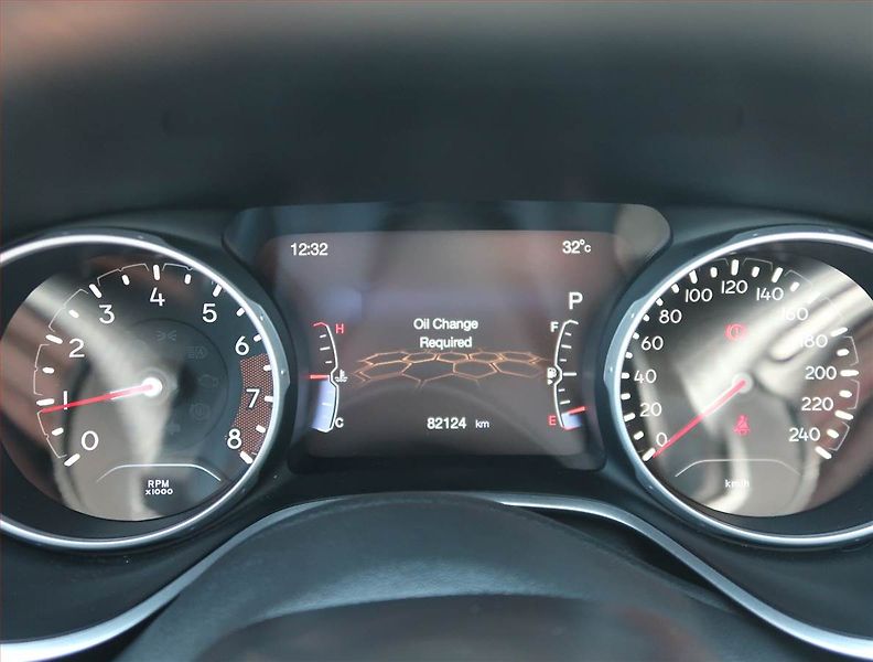 Jeep Compass (2021) 1.3 T-GDI - fotka 11 z 22