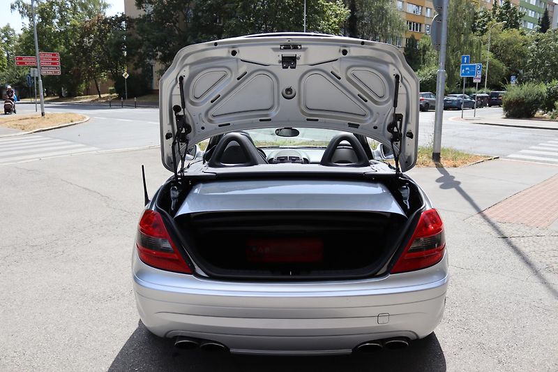 Mercedes-Benz SLK 55 AMG - fotka 40 z 50