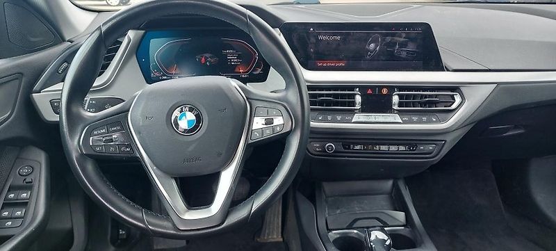 BMW Řada 2 (2021) 218d 2.0 Gran Coupe - fotka 7 z 15