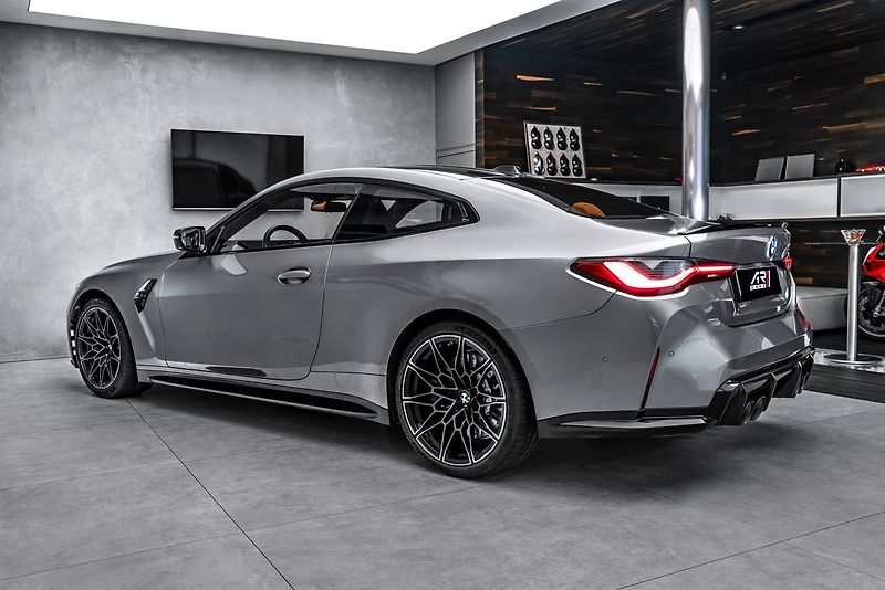 BMW M4 Coupe xDrive Competition Laser - fotka 7 z 25