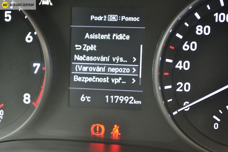 Hyundai i30 22 HB 1,5I MT START PLUS - fotka 29 z 45