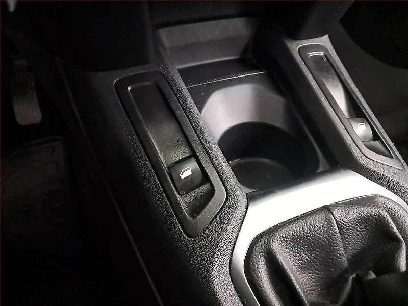 Peugeot 301 (2013) 1.2 VTi, po STK - fotka 15 z 15