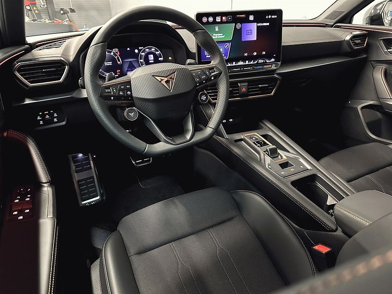 Cupra Leon (2026) SP 1.5 eTSI 150 DSG BLACK EDIT - fotka 17 z 27