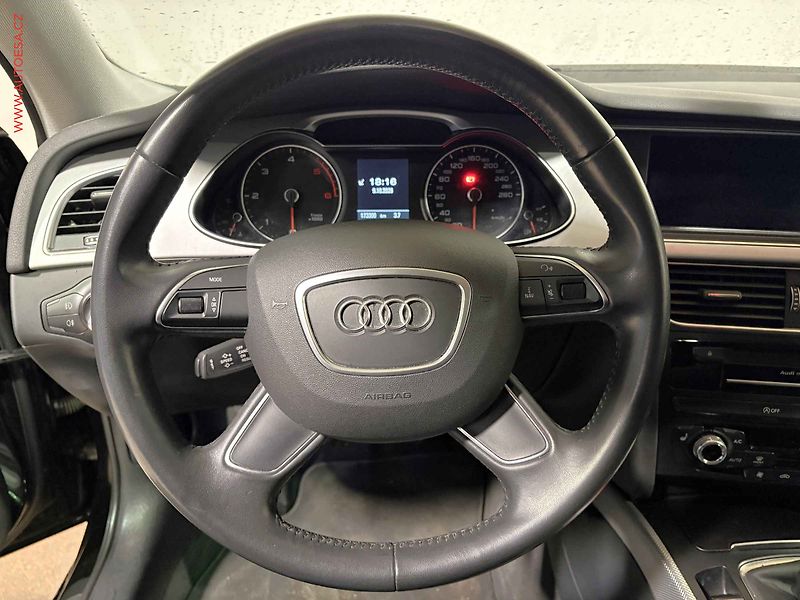 Audi A4 (2015) 2.0 TDi, TZ, bixen, +ALU - fotka 15 z 15