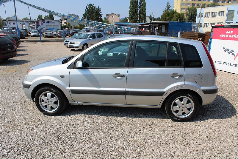 Ford Fusion (2008) REZERVACE - fotka 4 z 15