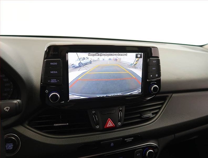 Hyundai i30 (2019) Style 1.6 CRDi, Automat - fotka 18 z 23