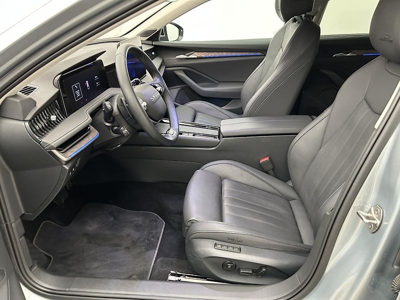 Škoda Superb 2.0 TDI 4x4 L & K - fotka 22 z 30