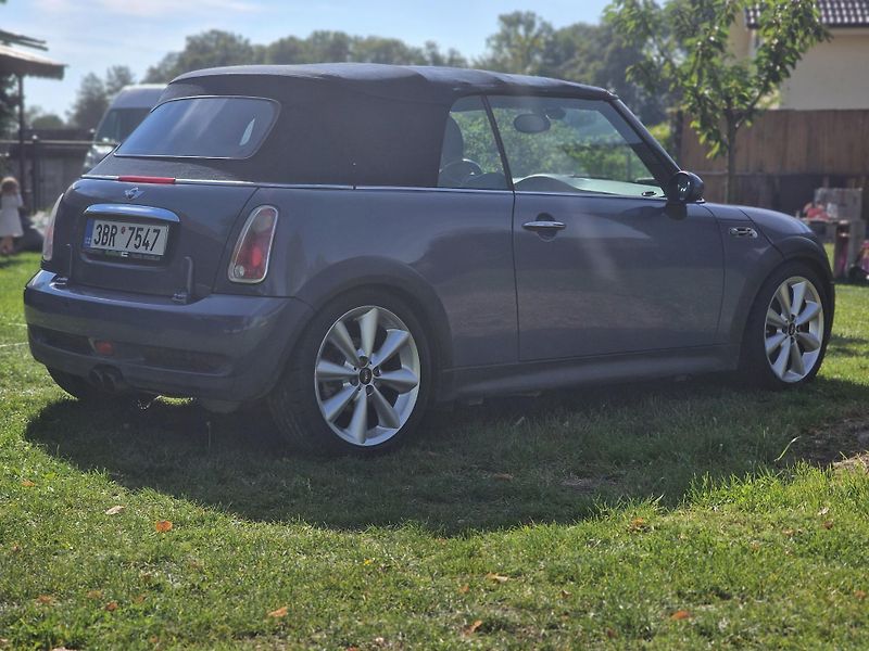 Mini Cooper (2007) JCW, R52 Cabrio - fotka 6 z 25