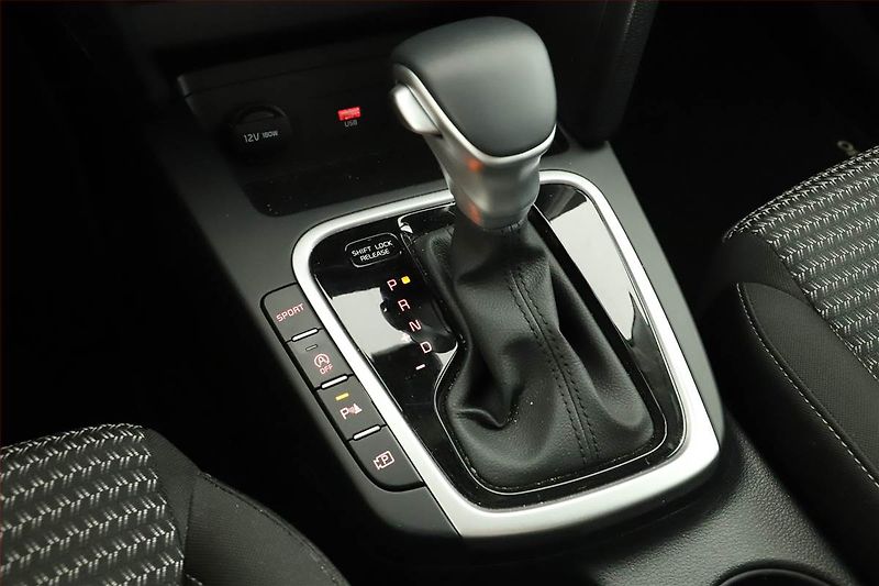 Kia Ceed (2025) 1.5 T-GDI, TOP, DPH, KEYLESS - fotka 10 z 19
