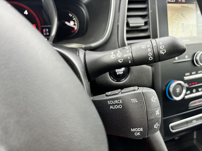 Renault Mégane Grandtour 1.5 DCi 1.majitel CZ - fotka 13 z 27