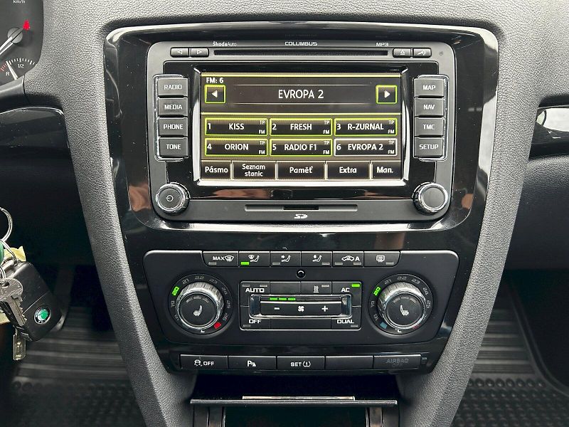 Škoda Octavia (2012) Combi 2.0 TDI 103kW 4x4 MP6 L& - fotka 12 z 33