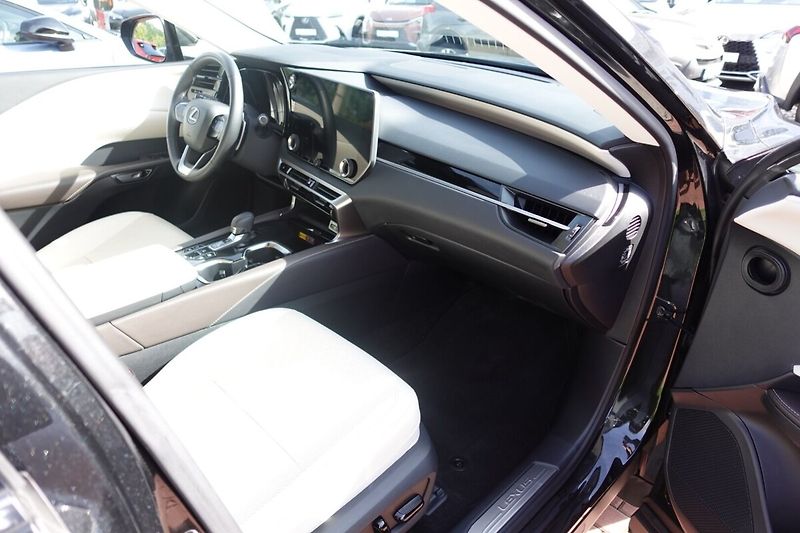 Lexus RX 450h plus RX450h+ Executive Plus - fotka 13 z 37