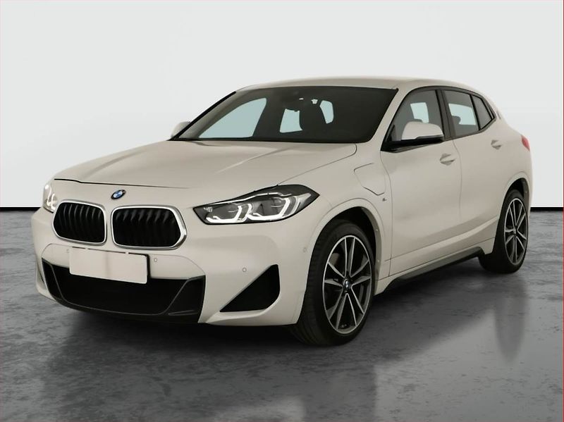BMW X2 (2021) xDrive25e - fotka 2 z 22