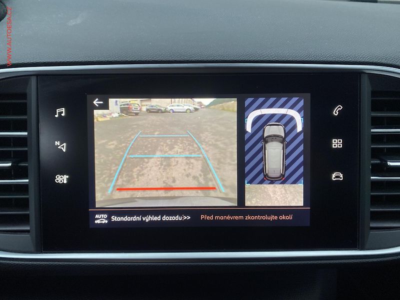 Peugeot 308 (2019) 1.5 HDi, Allure, navi - fotka 18 z 18