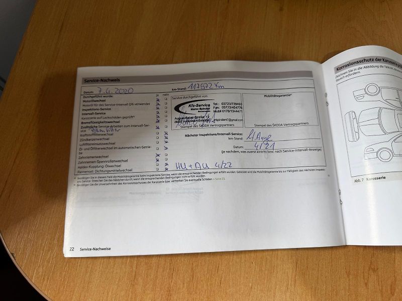 Škoda Yeti  2,0 TDI servis.k + sada pneu  - fotka 29 z 31
