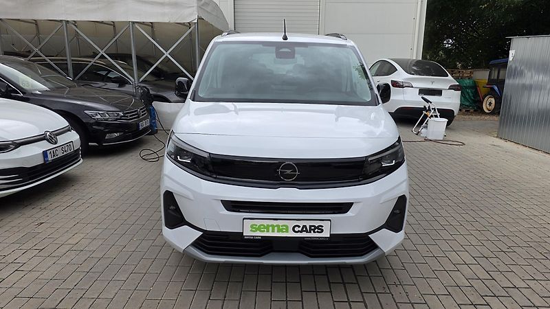 Opel Combo (2026) 1.5 CDTi 96kW AT8 Elegance 7m - fotka 3 z 33