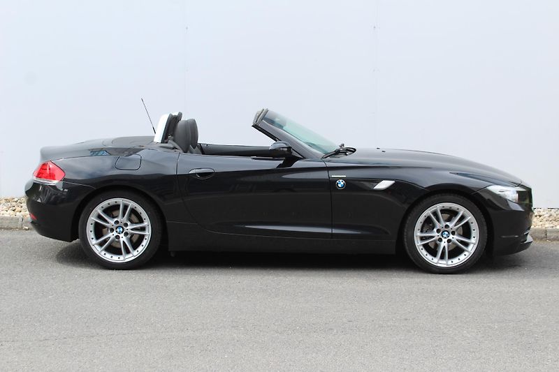 BMW Z4 sDrive23i - fotka 3 z 21