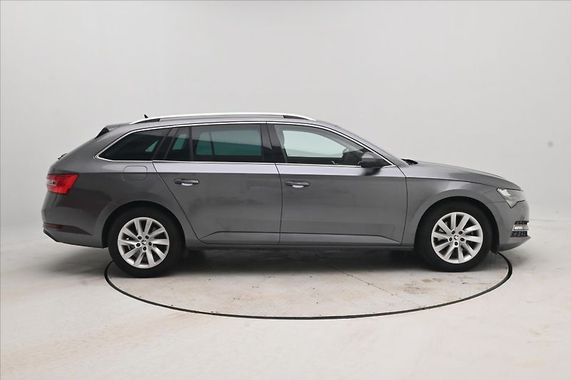 Škoda Superb 2,0 TDI 110 kW DSG STYLE Záruk - fotka 4 z 30