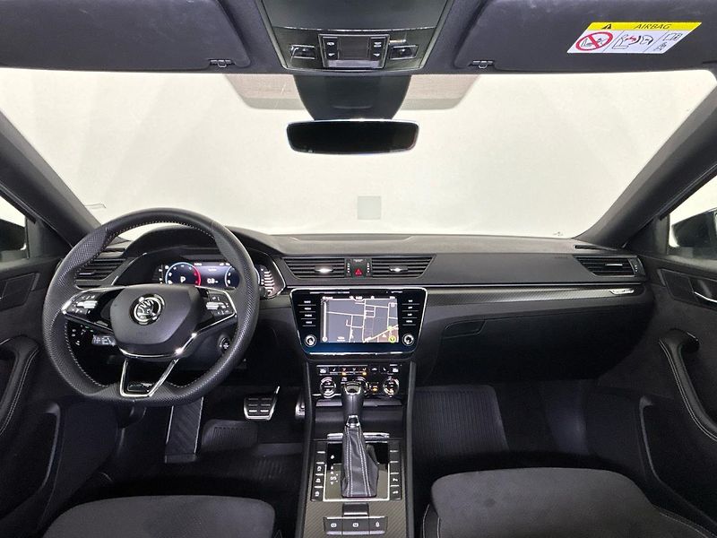 Škoda Superb Sportline DSG - fotka 5 z 29