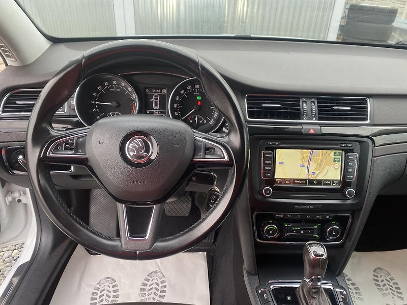 Škoda Superb 2.0TDi 4x4 170PS DSG L+K COMBI - fotka 149 z 158
