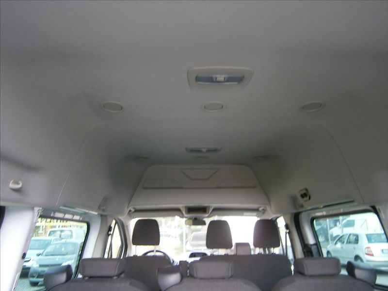 Ford Transit Custom 2,2 TDCI L2H2 KLIMA 9 MÍST - fotka 10 z 26