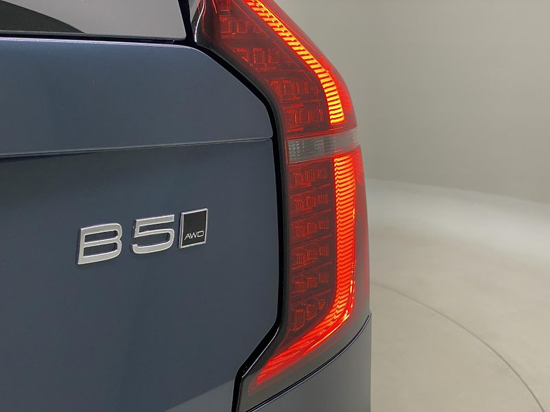 Volvo XC90 (2026) B5 AWD AUT BRIGHT ULTRA 7míst - fotka 21 z 74