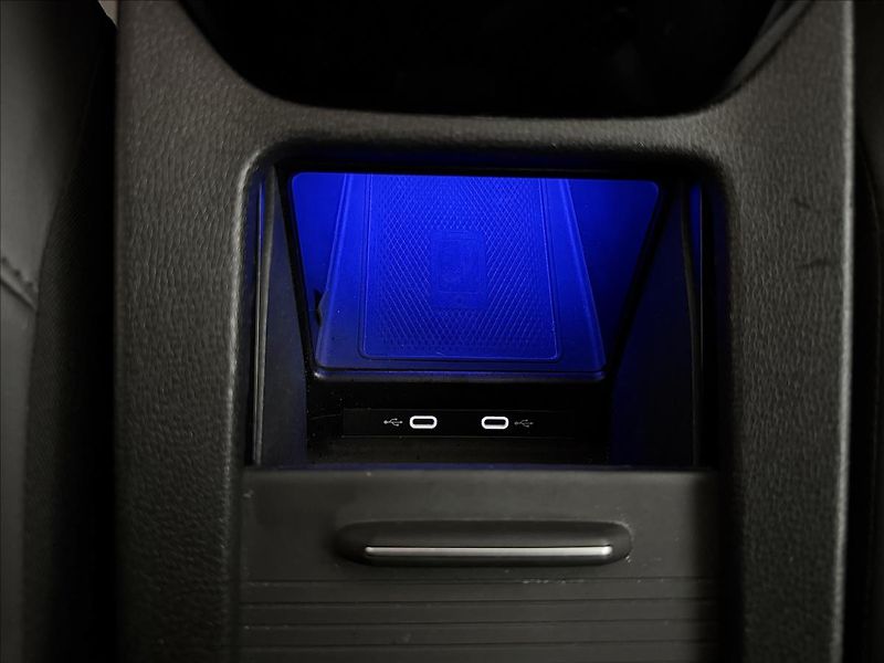 Volkswagen ID.4 ACC MASÁŽE HUD TČ TAŽNÉ 2XALU - fotka 31 z 45