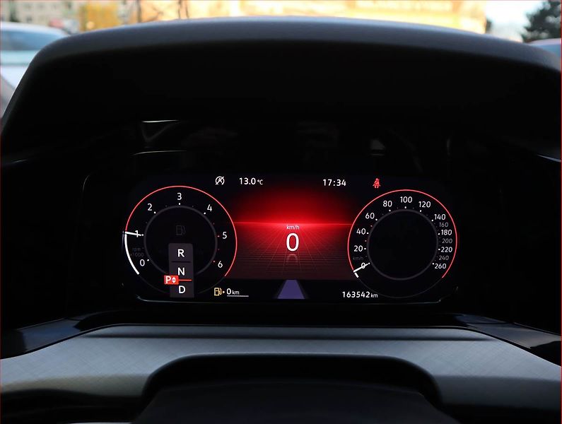 Volkswagen Golf (2022) Life 2.0 TDI, Automat - fotka 11 z 22